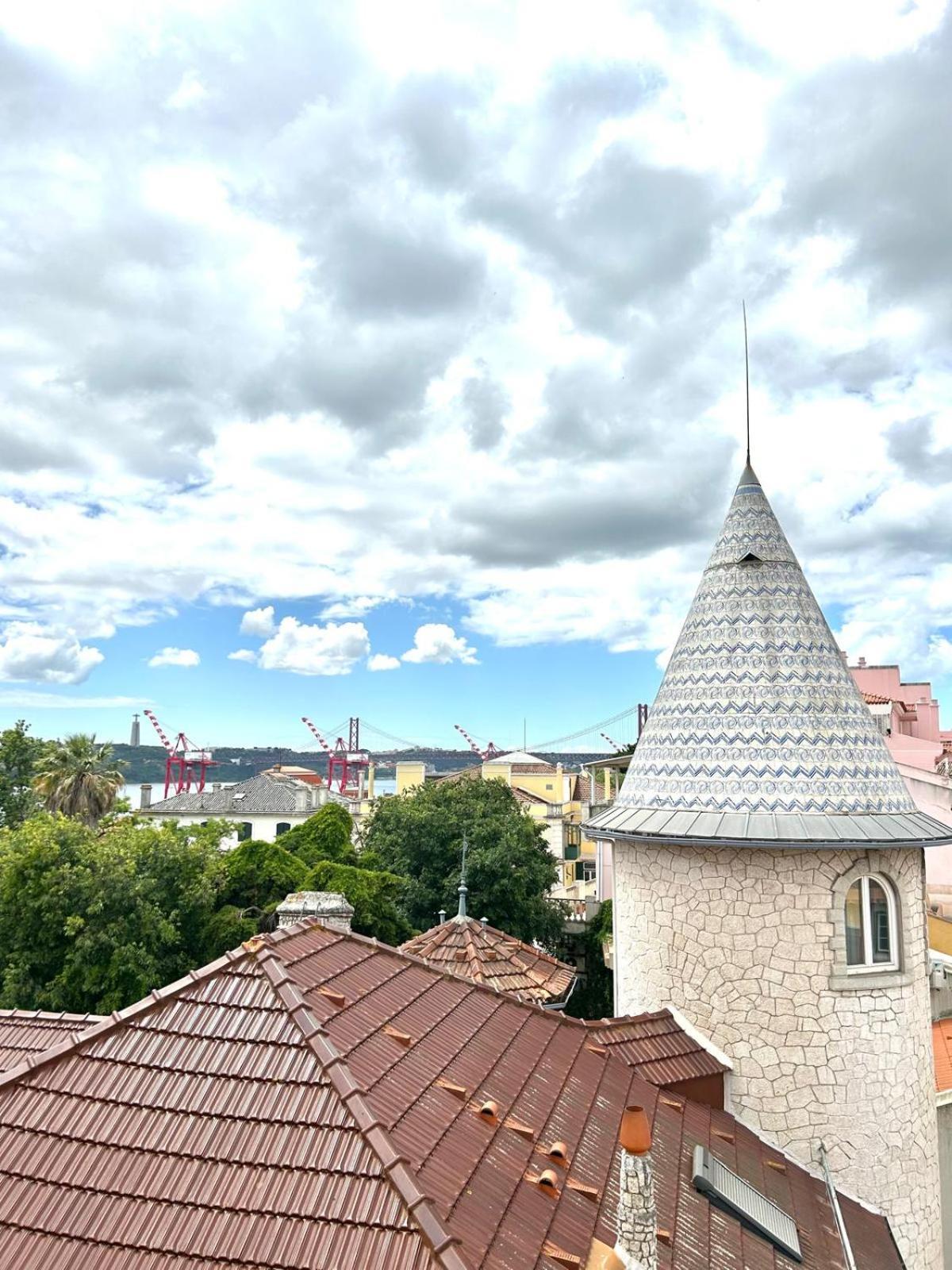 Santos Apartment In Central Lisbon With River View Ngoại thất bức ảnh